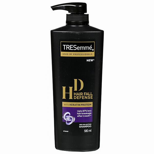 Tresemme shampoo with straightener and outlet curler